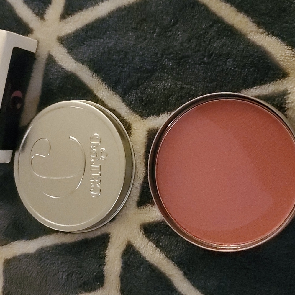 Cargo Blush
